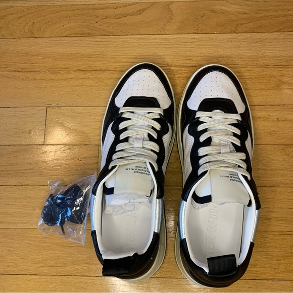 Steve Madden Everlie Black and White Lace Up Sneakers - Size 10 - Picture 5 of 8